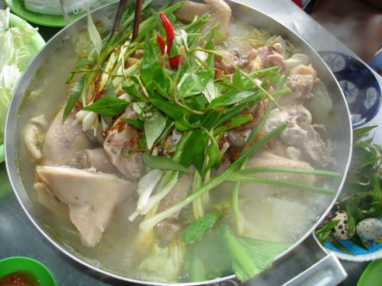 CHỦ NHẬT