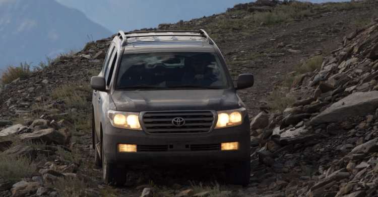 Land Cruiser V8 (Khá chi tiết) Land Cruiser V8 (Khá chi tiết)