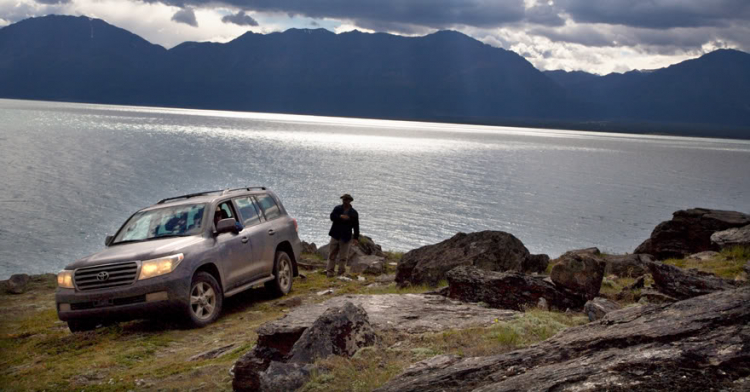 Land Cruiser V8 (Khá chi tiết) Land Cruiser V8 (Khá chi tiết)