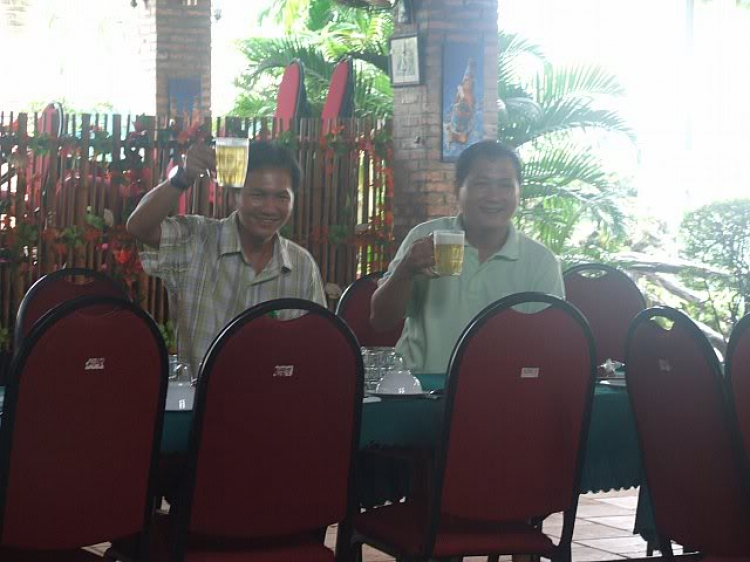 Off tổng kết NTNV, ngày hội ngộ Đông-Tây Off tổng kết NTNV, ngày hội ngộ Đông-Tây