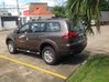 Chevrolet Captiva hay Ford Everest