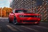 Sự khác biệt giữa 2 xe Dodge Chellenger SRT: Phiên bản Demon và Hellcat khi cùng đua Drag