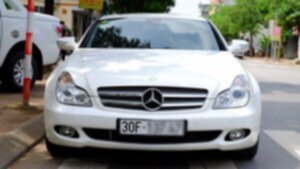 Mercedes-Benz CLS 300 2010 tìm chủ mới với giá “thách cưới” thấp hơn Mazda3