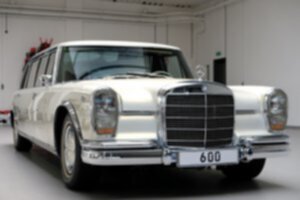 Chiêm ngưỡng vẻ đẹp đẳng cấp của Mercedes-Benz 600 Pullman Maybach 1975 hơn 2 triệu USD