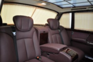 Chiêm ngưỡng vẻ đẹp đẳng cấp của Mercedes-Benz 600 Pullman Maybach 1975 hơn 2 triệu USD