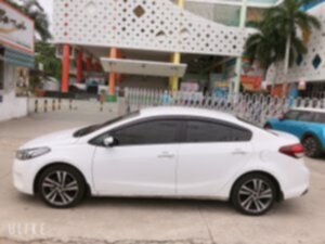 Kia Cerato 1.6 MT date 09/2018 màu trắng