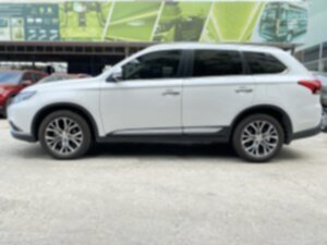 MITSU OUTLANDER PREMIUM TRẮNG 2019 SIÊU LƯỚT CHÍNH HÃNG