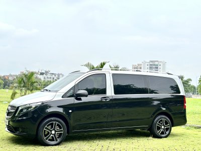 Merc Vito siêu mới