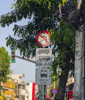 [Chú ý] Gò Vấp đường Quang Trung  cấm rẽ trái vô Thống Nhất các bác nhé!! cấm rẽ