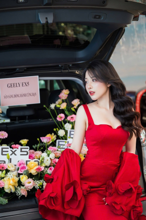 Geely tổ chức sự kiện lái thử quy mô lớn tại TP. Hồ Chí Minh, trưng bày giới thiệu EX5 và Monjaro tới khách hàng miền Nam