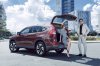 Cặp đôi người mẫu khoe dáng bên Honda CR-V - Sắc đỏ tôn cá tính!