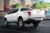 Mitsubishi Triton lại nâng cấp hộp số và 7 túi khí tại Thái