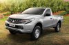 Mitsubishi Triton lại nâng cấp hộp số và 7 túi khí tại Thái