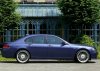 Triệu hồi BMW 7-Series đời cũ đột ngột bung cửa khi chạy