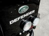 Đấu giá Land Rover Defender SVX ''sống sót'' sau  007 Spectre